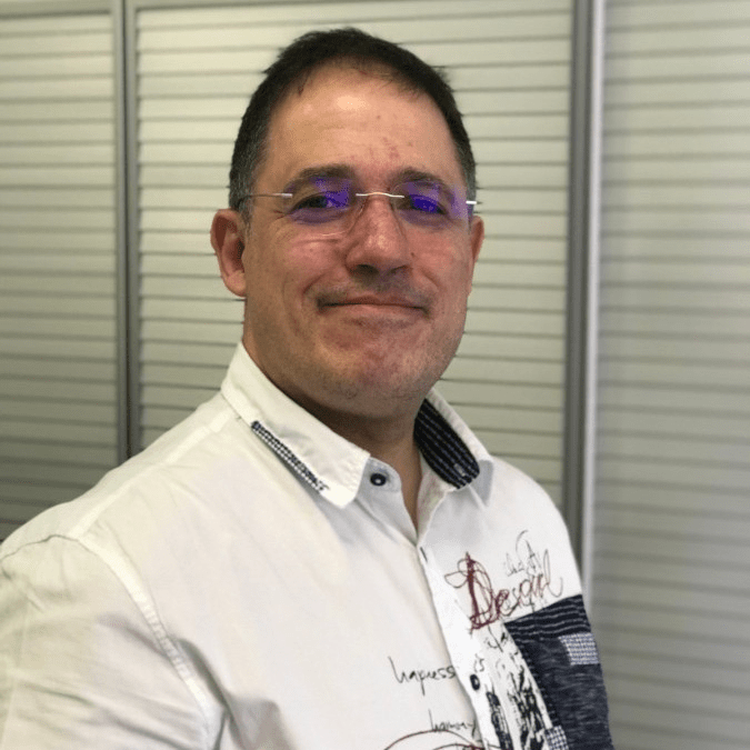 Nota: CheckingPlan – Soluciones Inteligentes para la Gestión y Optimización de Procesos del FM – Jose María de la Cerda y Oscar Ventura –&nbsp;CUATROOCHENTA